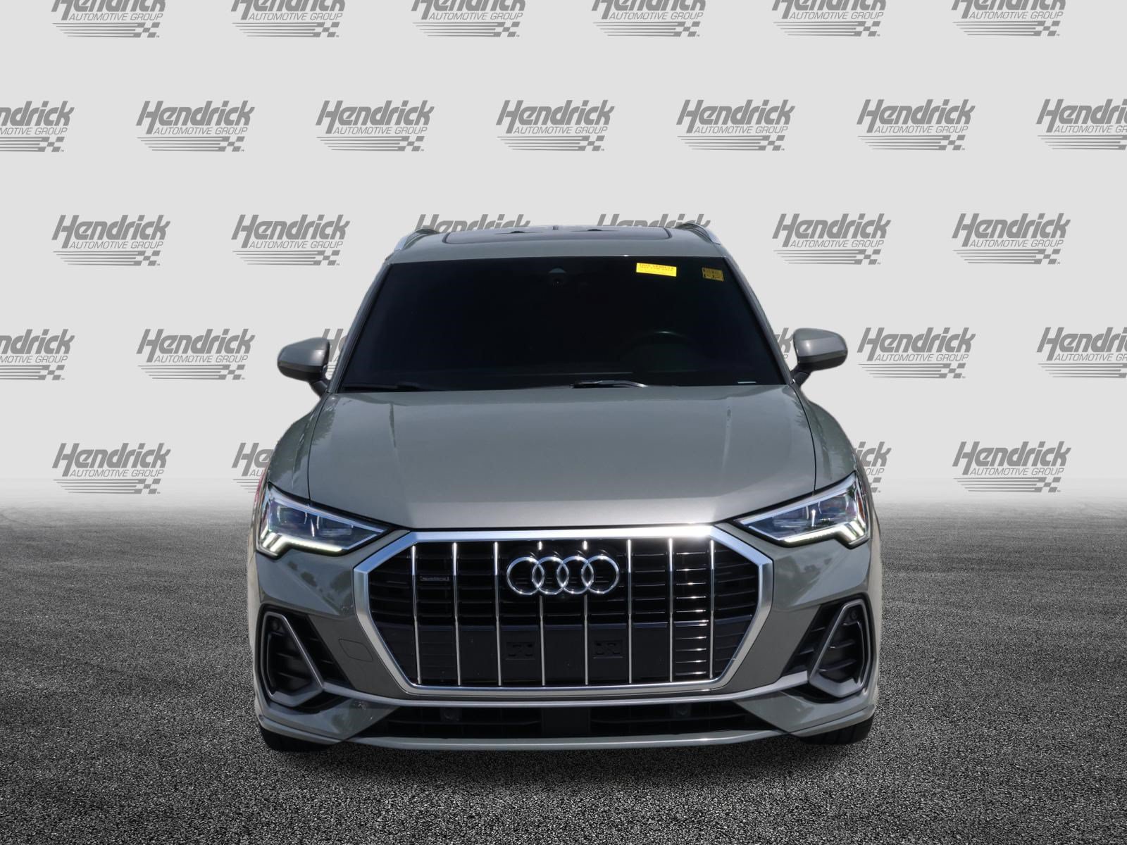 Used 2020 Audi Q3 2.0T Prestige w/ Prestige Package AWD/4WD image 3