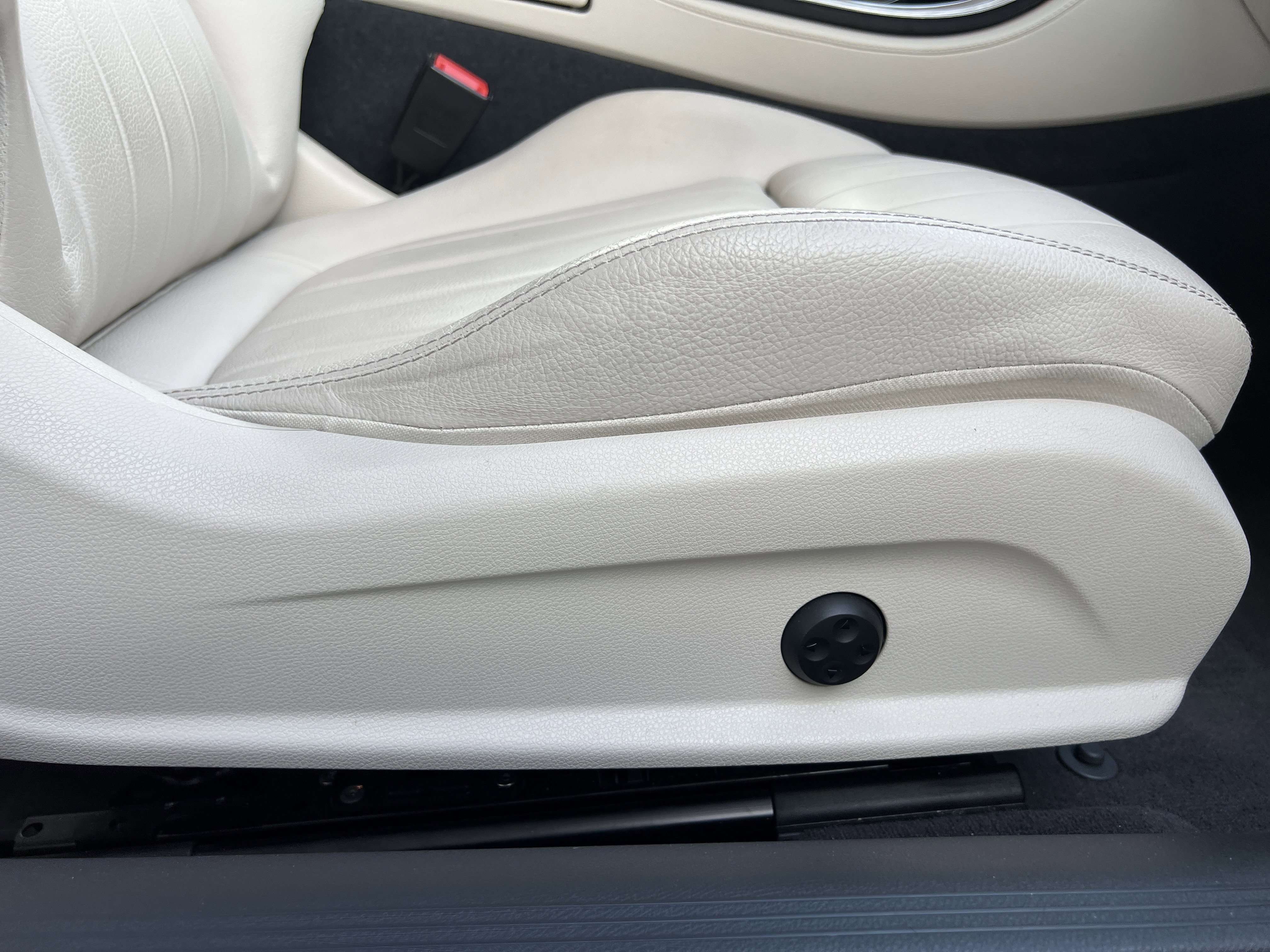 Used 2022 Mercedes-Benz E 450 4MATIC Coupe image 28