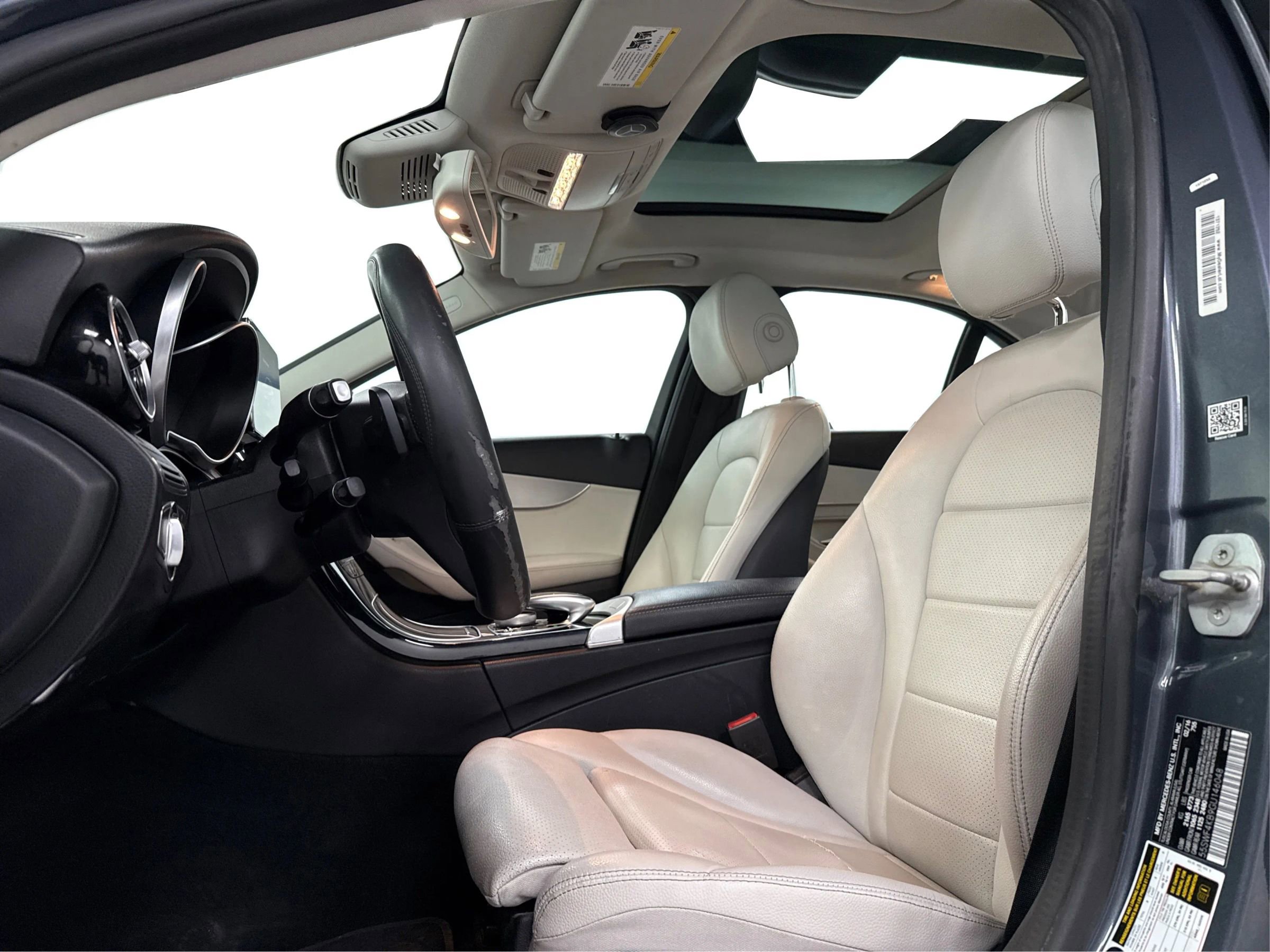 Used 2016 Mercedes-Benz C 300 4MATIC Sedan image 7