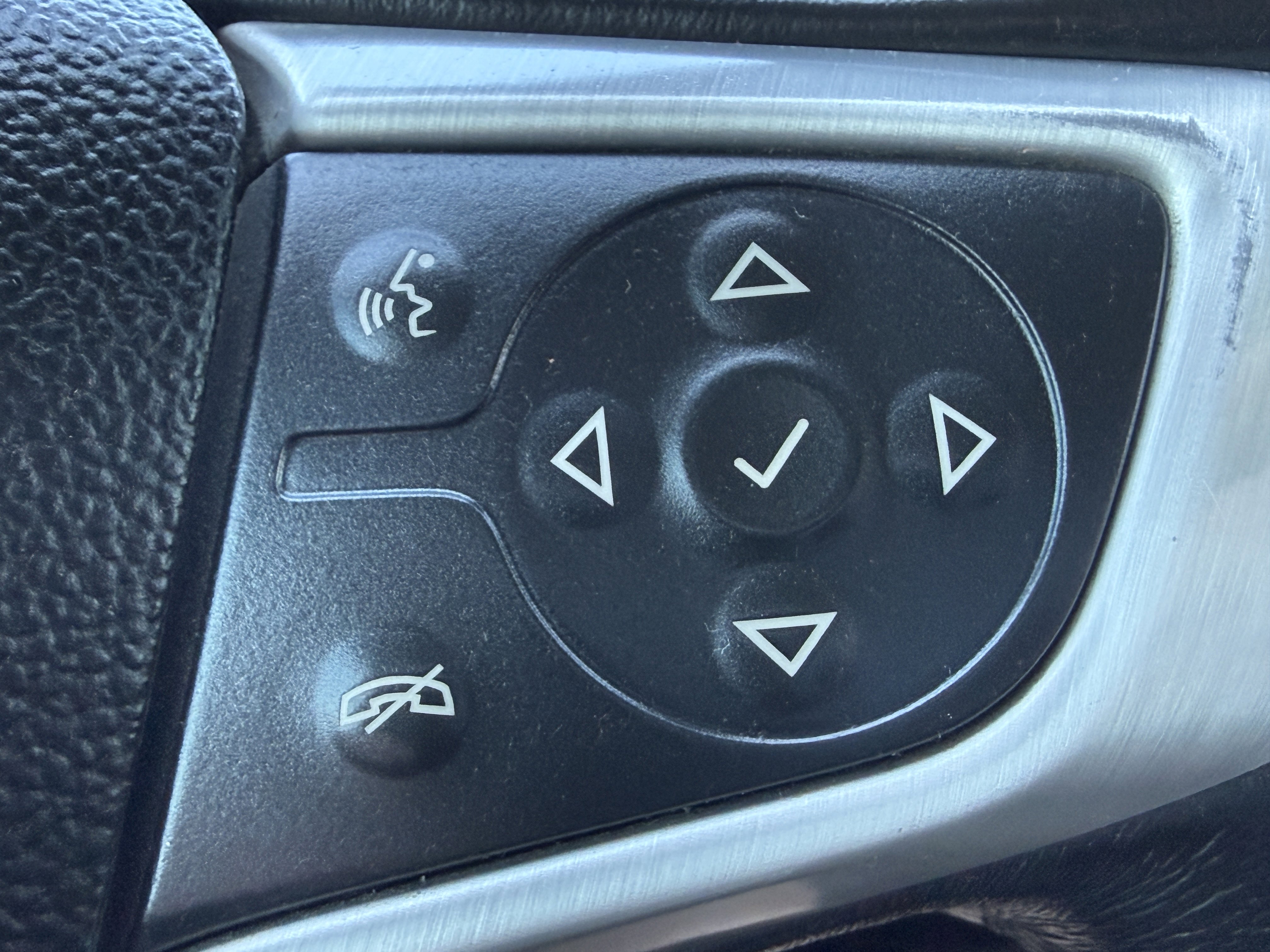 Used 2016 GMC Canyon SLT w/ Driver Alert Package image 30