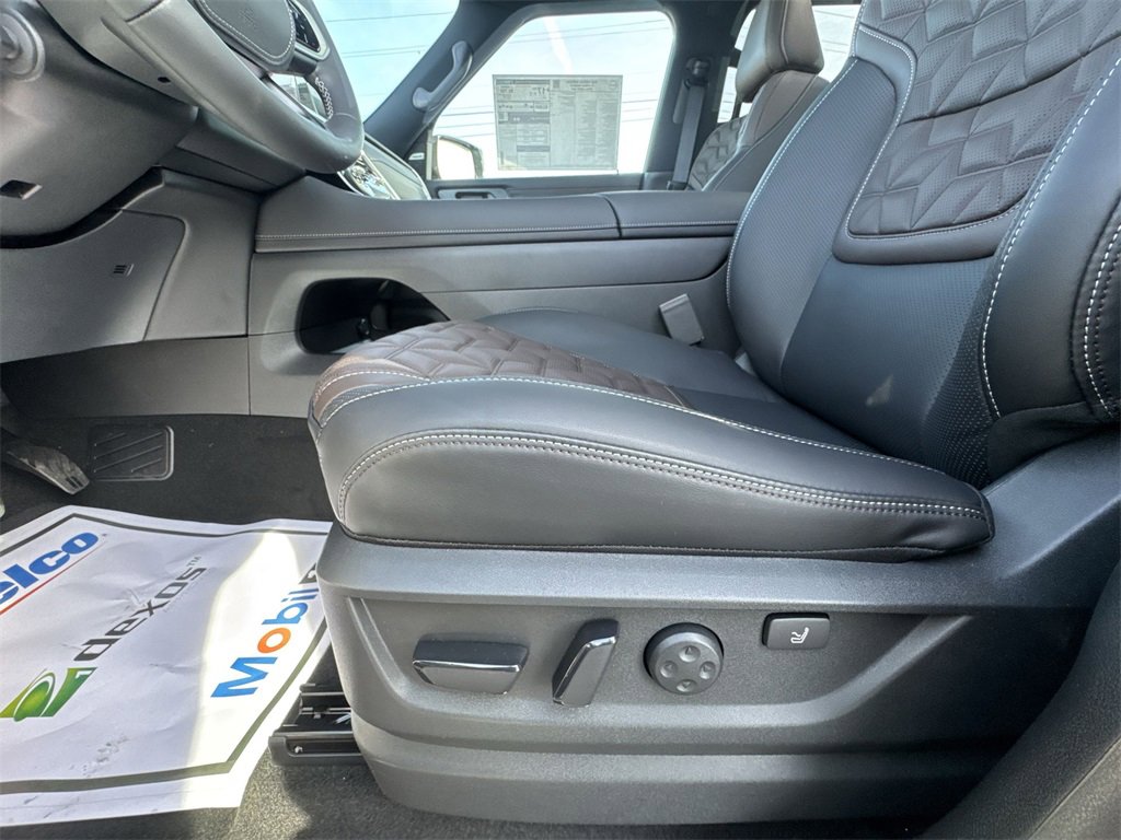 New 2026 Nissan Armada Platinum Reserve image 12