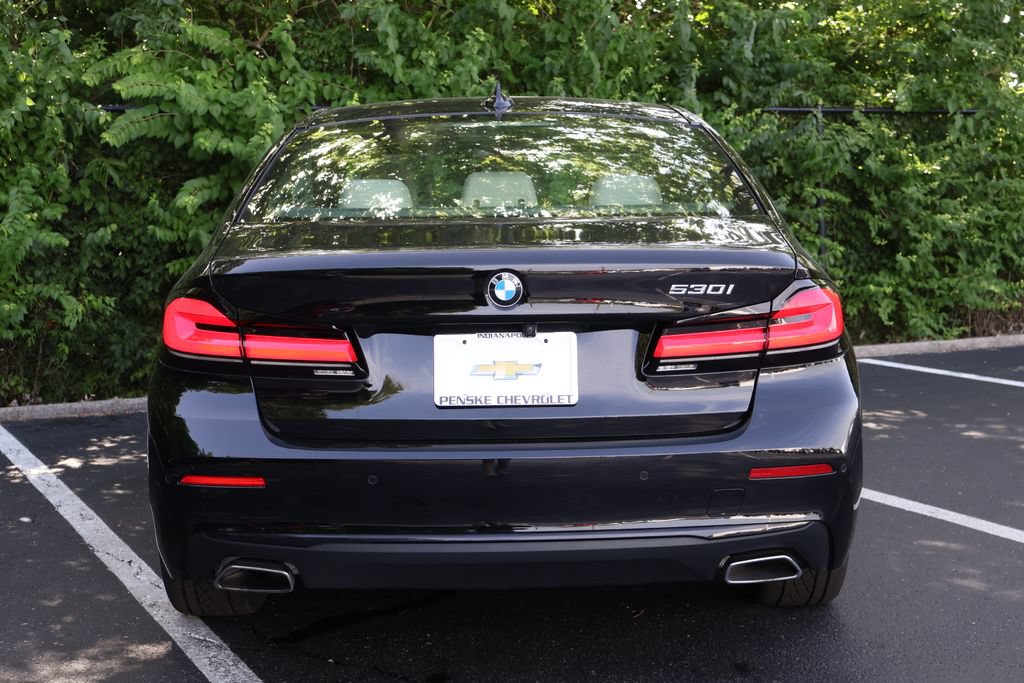 Used 2023 BMW 530i w/ Premium Package RWD image 7