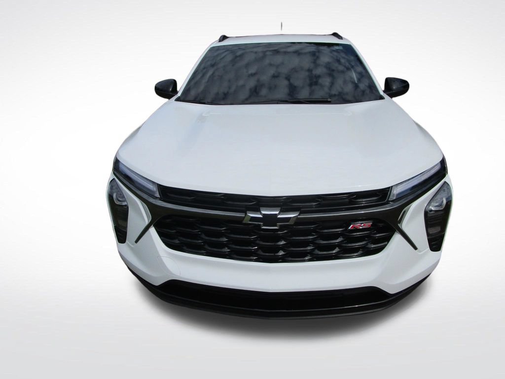 Used 2025 Chevrolet Trax RS w/ Sunroof Package FWD image 5