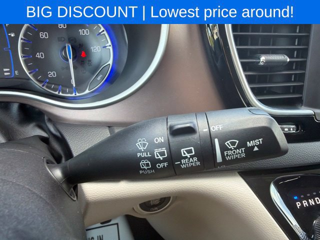 Used 2022 Chrysler Voyager LX FWD image 49