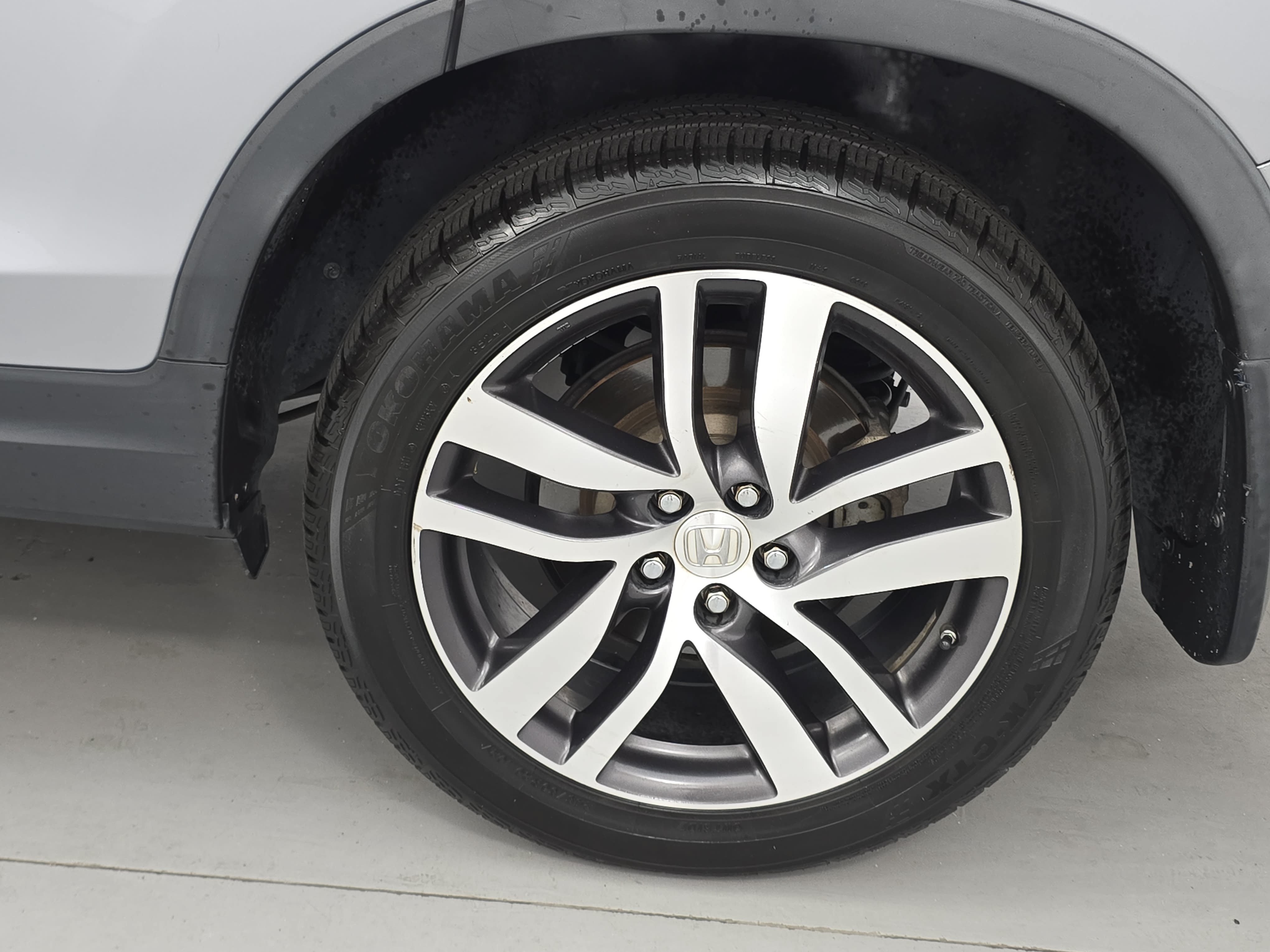 Used 2018 Honda Pilot Touring image 35