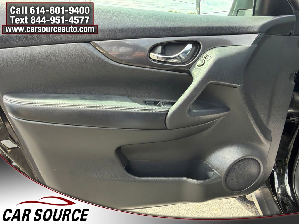 Used 2018 Nissan Rogue S FWD image 15