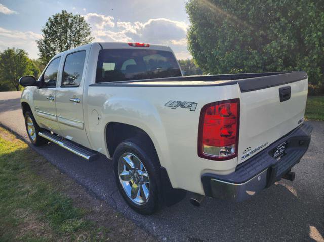 Used 2013 GMC Sierra 1500 SLT w/ SLT White Diamond Edition AWD/4WD image 8
