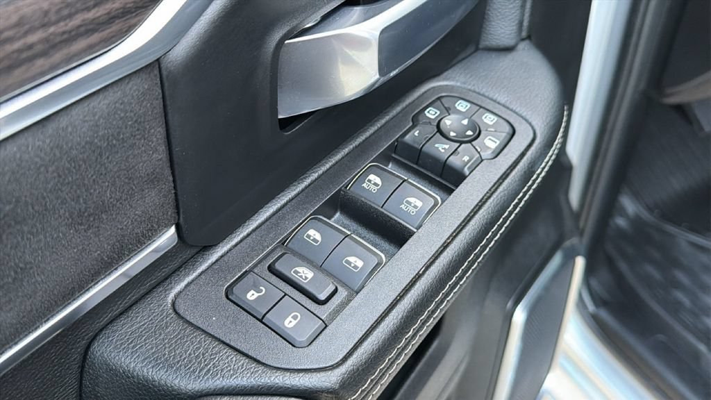 Used 2026 RAM 2500 Laramie w/ Night Edition AWD/4WD image 12