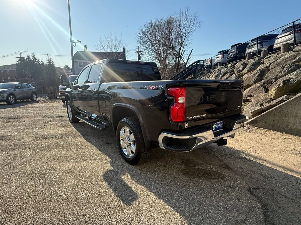 Used 2023 Chevrolet Silverado 2500 LTZ w/ LTZ Convenience Package AWD/4WD image 3