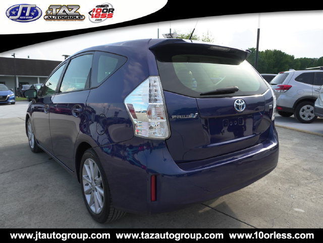 Used 2014 Toyota Prius V Five FWD image 5