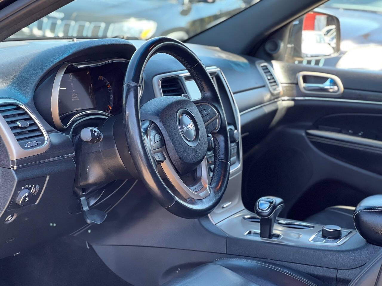 Used 2015 Jeep Grand Cherokee Limited AWD/4WD image 21