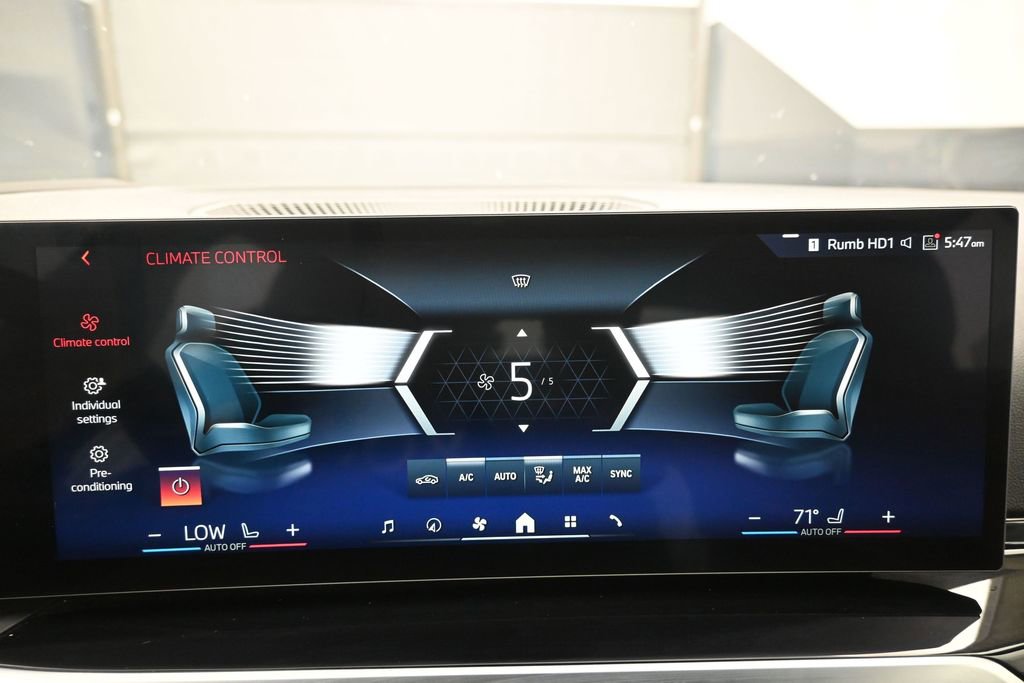 Used 2024 BMW i4 eDrive40 w/ Premium Package RWD image 15