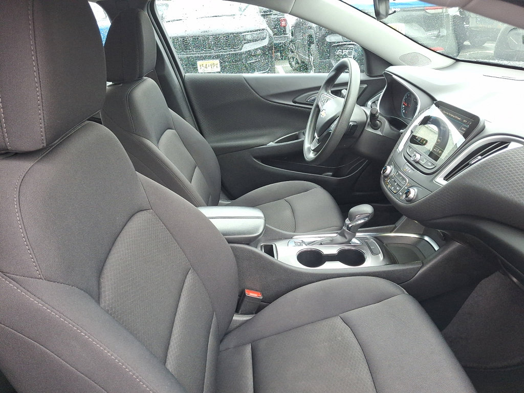 Used 2023 Chevrolet Malibu LT image 10