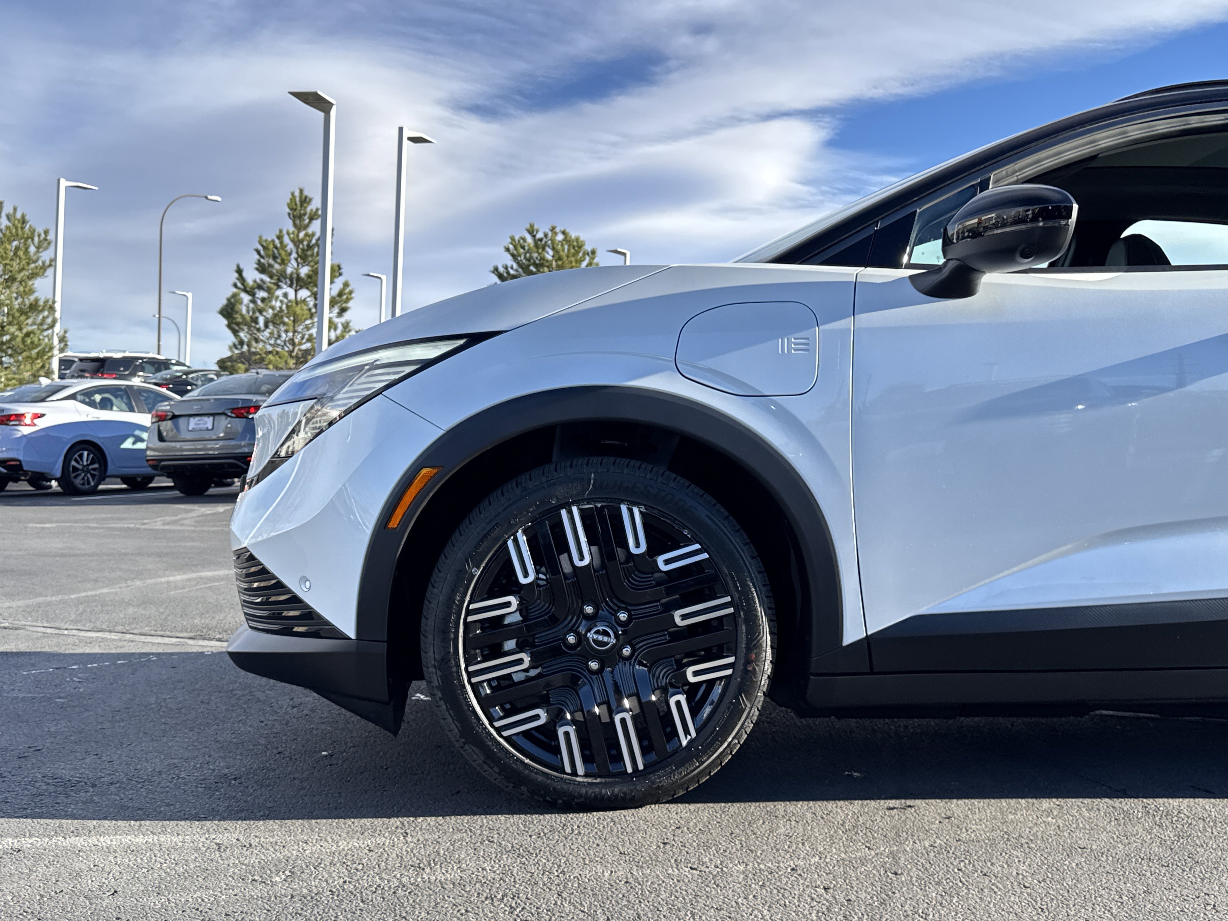 New 2026 Nissan Leaf Platinum+ w/ Cargo Package (Platinum+) FWD image 7