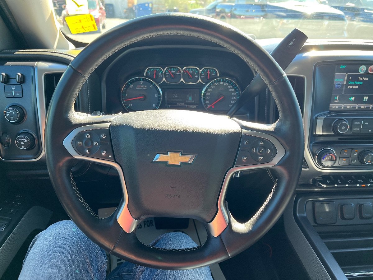 Used 2015 Chevrolet Silverado 1500 LTZ Z71 w/ LTZ Plus Package AWD/4WD image 17