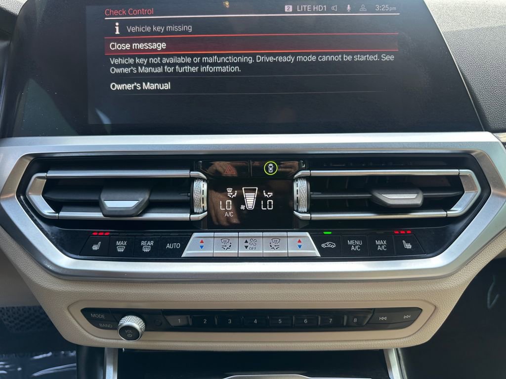 Used 2022 BMW 330i Sedan w/ Premium Package image 39