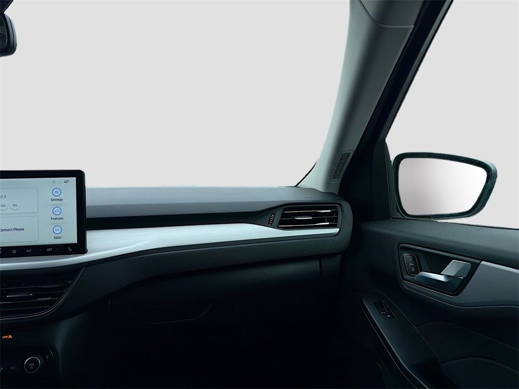 Used 2023 Ford Escape Platinum image 25