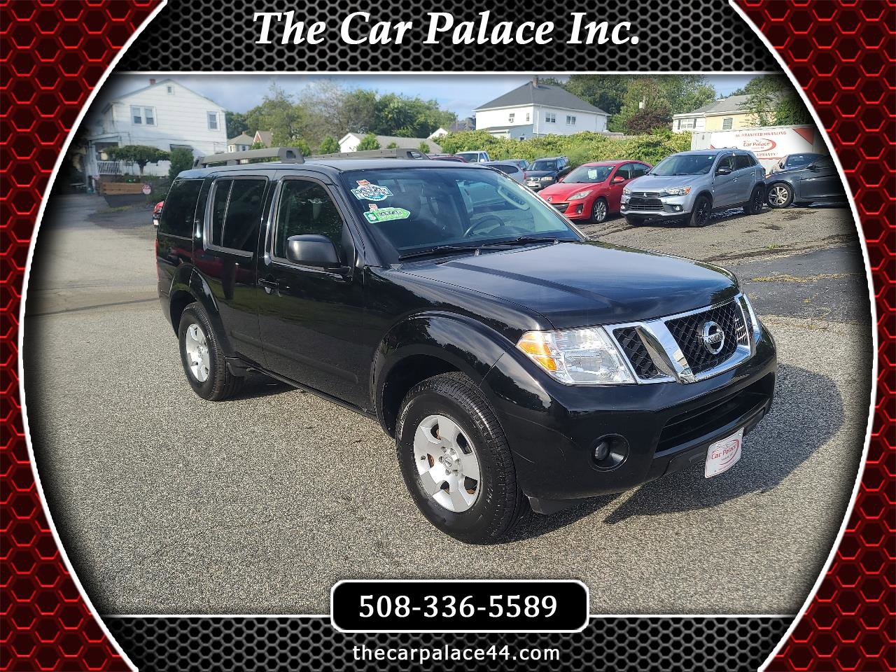 Used 2011 Nissan Pathfinder S image 1