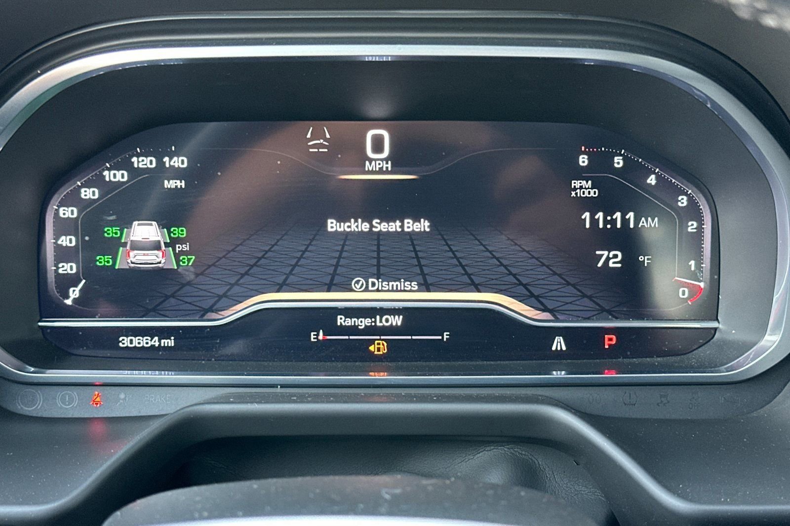 Used 2023 GMC Yukon SLT w/ SLT Luxury Package image 29