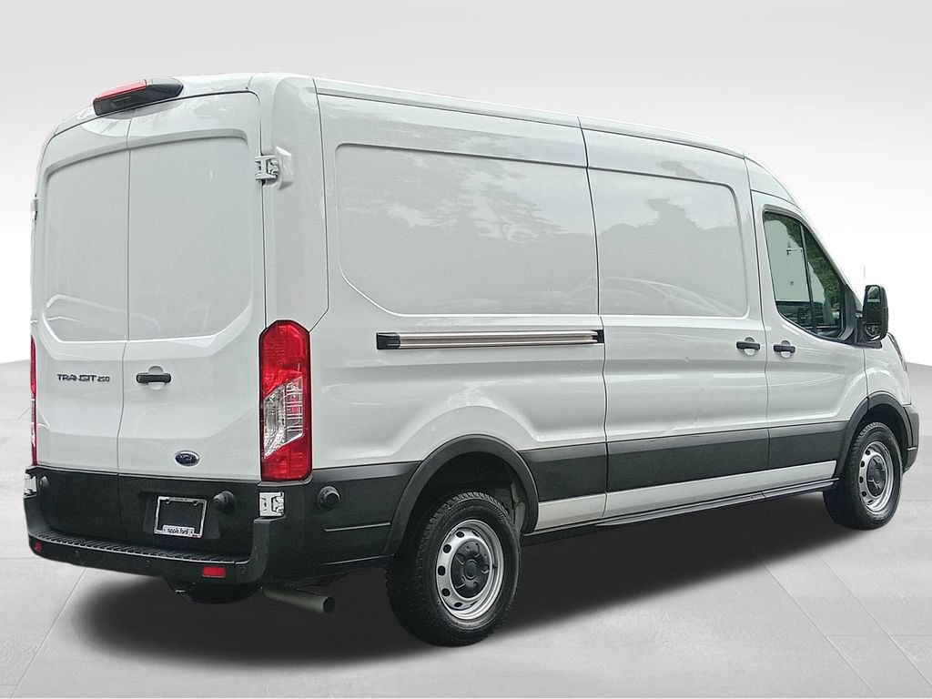 Used 2023 Ford Transit 250 Medium Roof RWD image 3