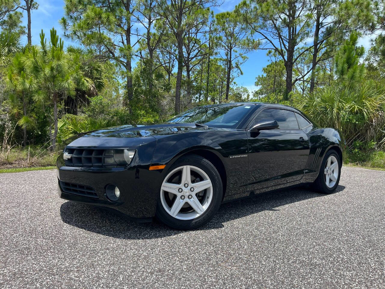 Used 2011 Chevrolet Camaro LT RWD image 1