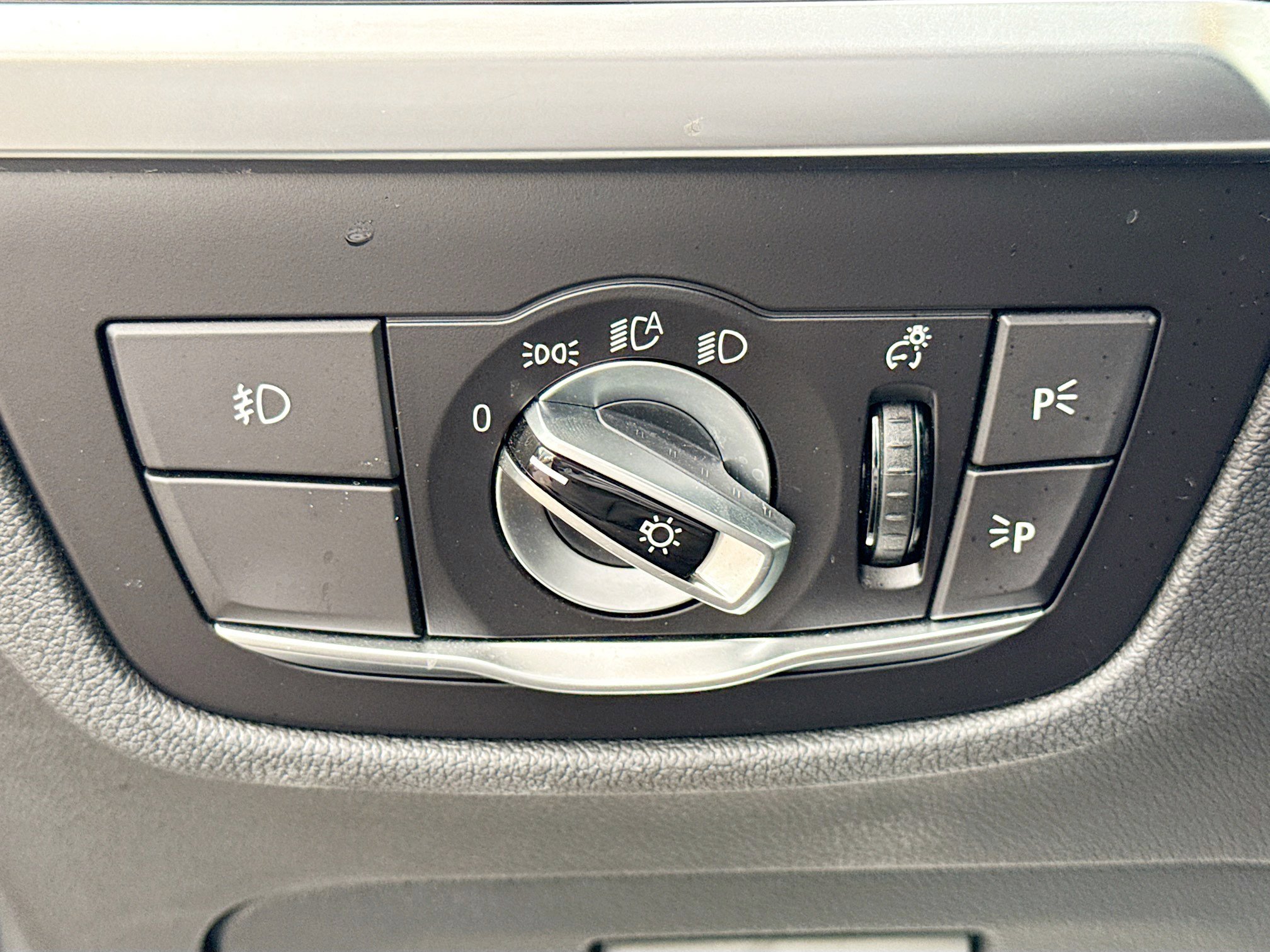 Used 2020 BMW X3 xDrive30i w/ Convenience Package image 36