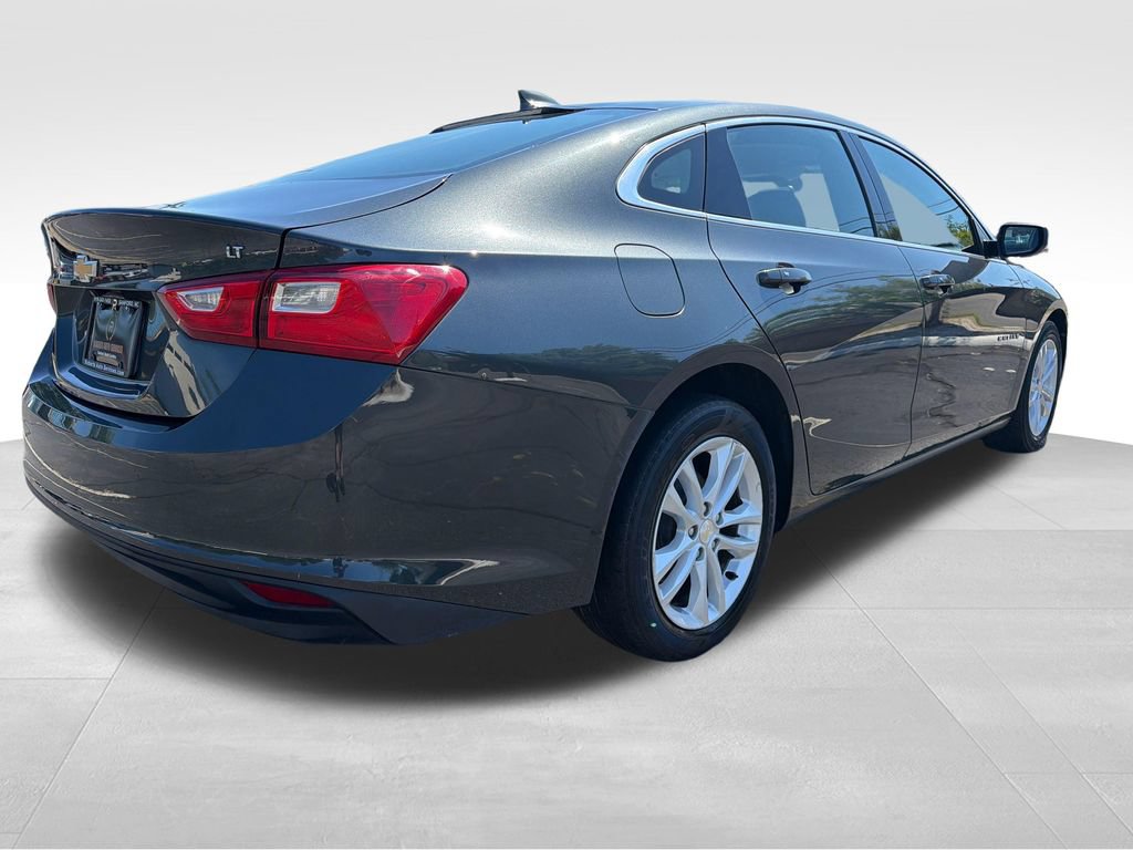 Used 2018 Chevrolet Malibu LT FWD image 5