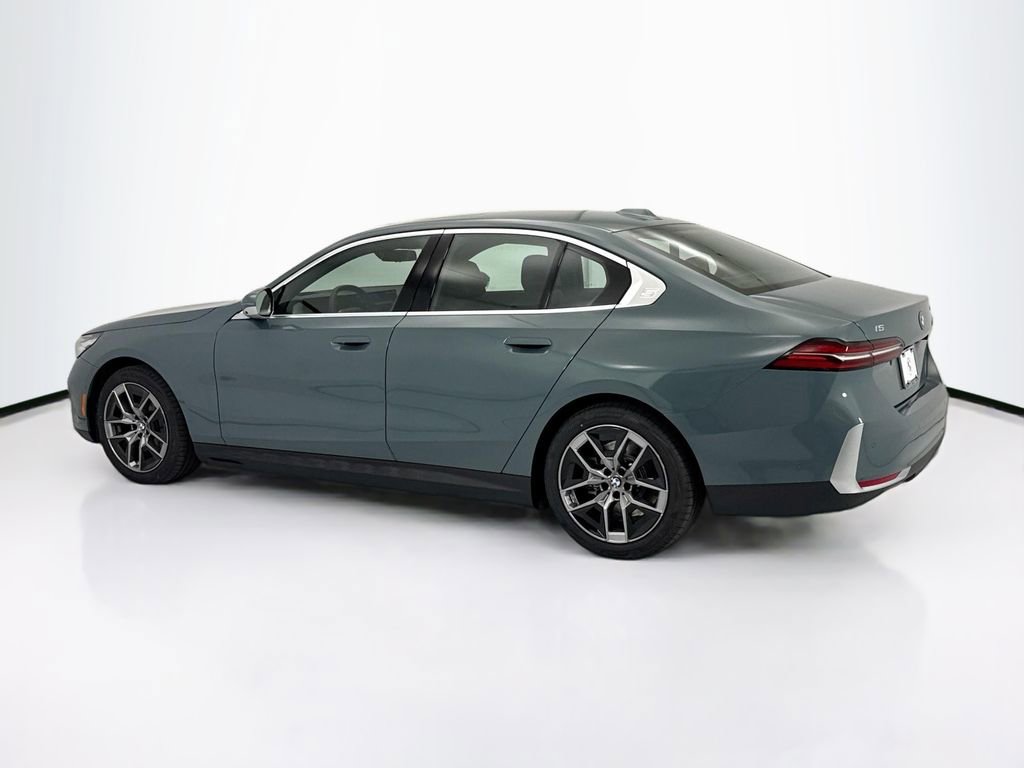 New 2026 BMW i5 eDrive40 w/ Premium Package image 7