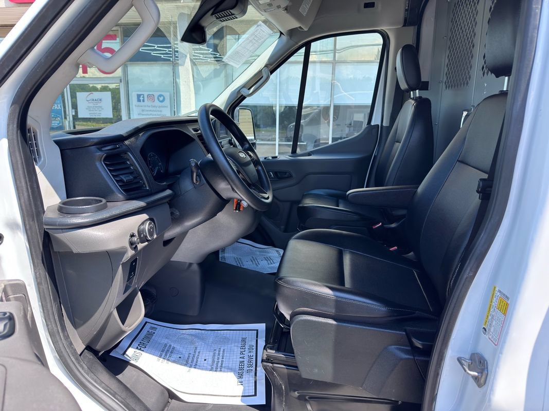 Used 2025 Ford Transit 150 148 Medium Roof AWD image 13
