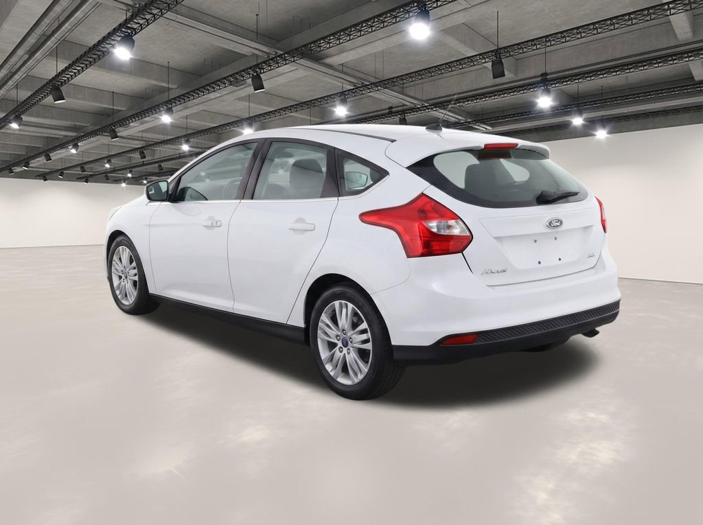 Used 2012 Ford Focus SEL FWD image 3