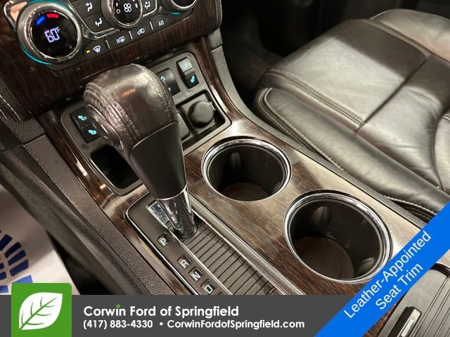 Used 2017 Chevrolet Traverse LT image 27