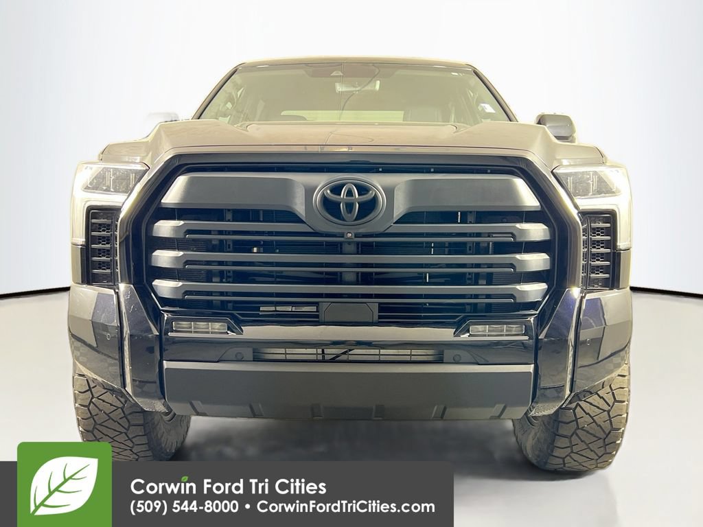Used 2025 Toyota Tundra Limited AWD/4WD image 4