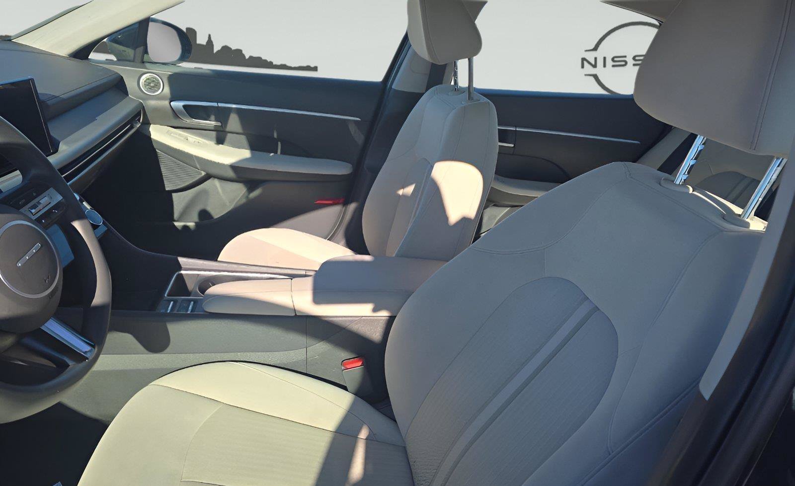 Used 2025 Hyundai Sonata SEL FWD image 20