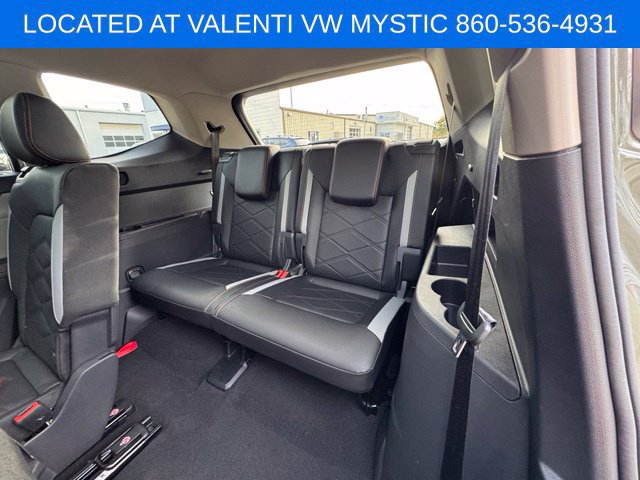Certified 2025 Volkswagen Atlas Peak Edition SE AWD/4WD image 13