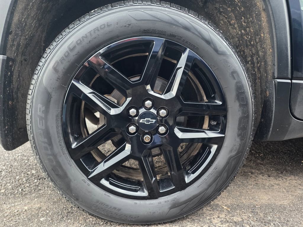 Used 2020 Chevrolet Traverse LT w/ LPO, Blackout Package image 15