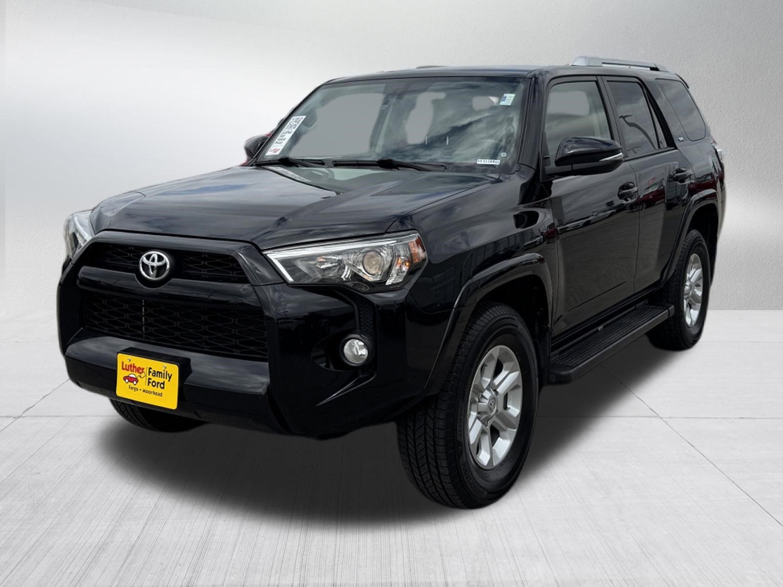 Used 2018 Toyota 4Runner SR5 Premium AWD/4WD image 3