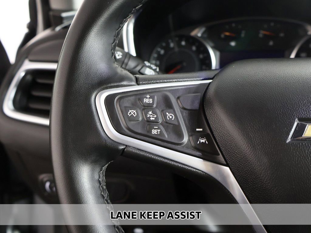 Used 2023 Chevrolet Equinox LT image 3