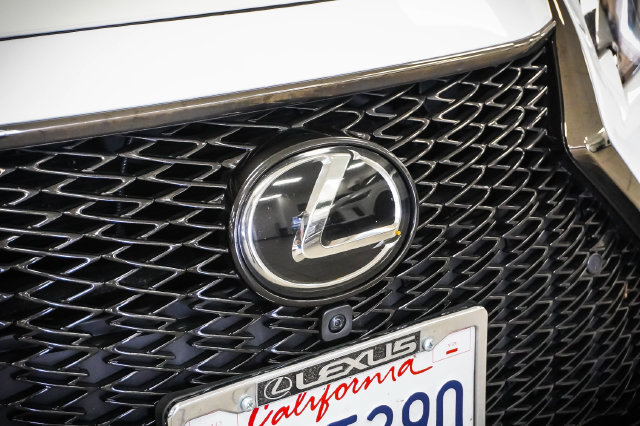 Certified 2024 Lexus ES 300h F Sport FWD image 28