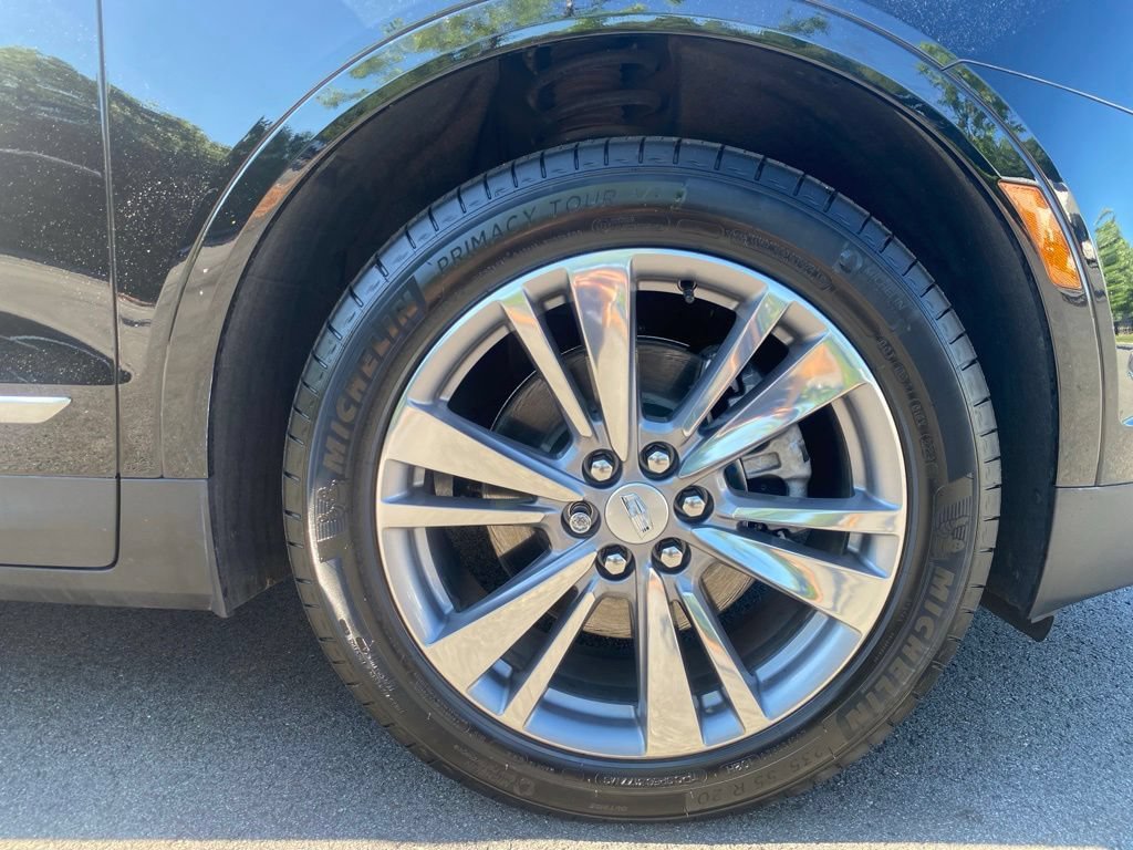 Used 2025 Cadillac XT5 Premium Luxury w/ Technology Package AWD/4WD image 10