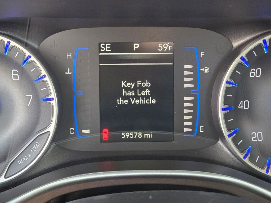 Used 2023 Chrysler Voyager LX image 23