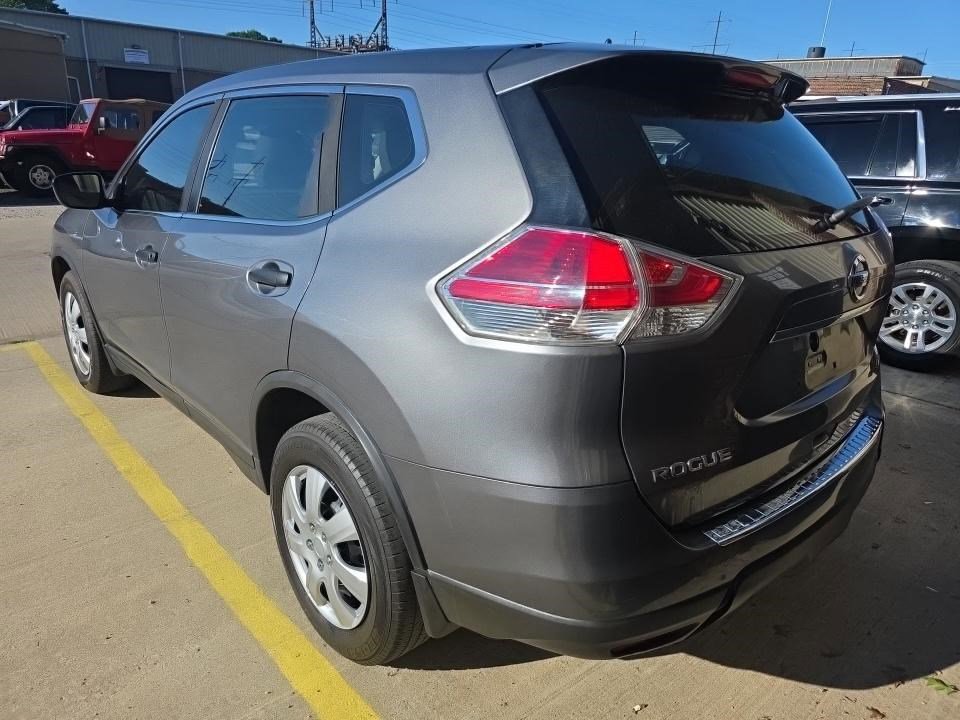 Used 2016 Nissan Rogue S AWD/4WD image 8