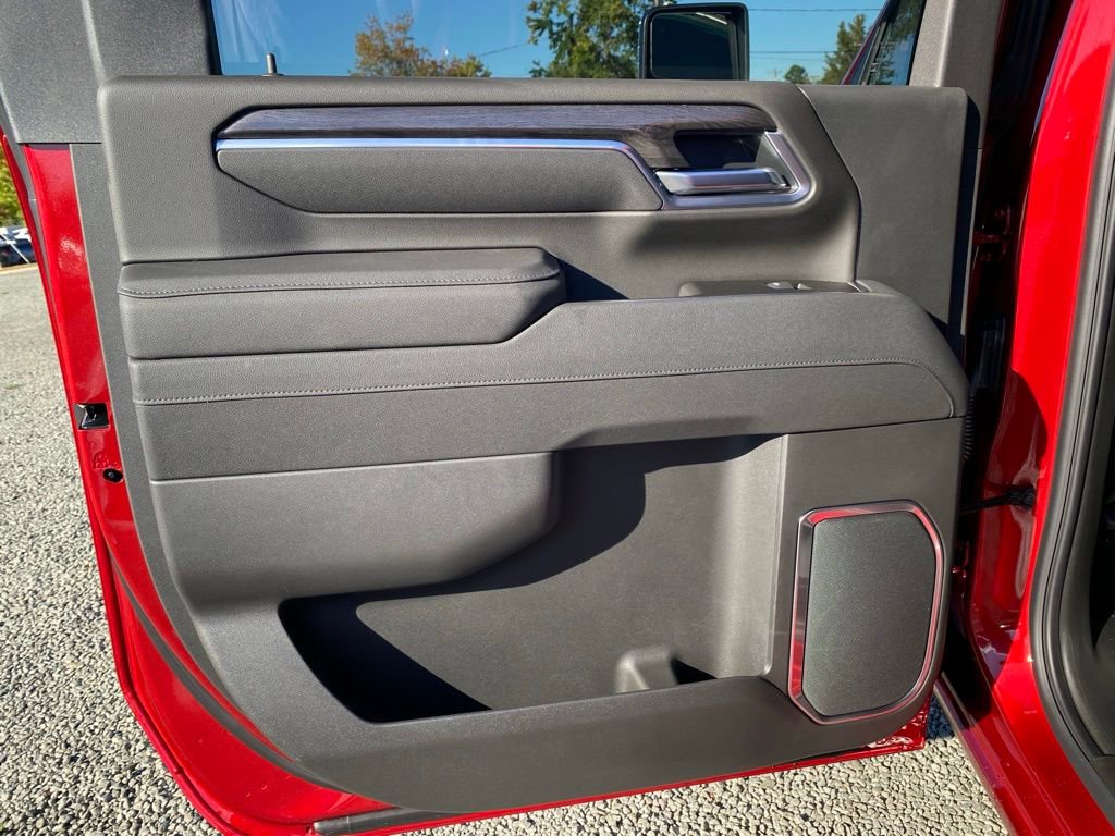 New 2026 Chevrolet Silverado 2500 LTZ w/ LTZ Premium Package image 15