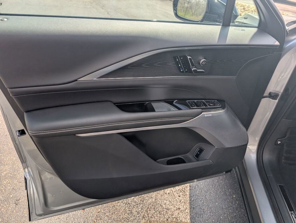 Used 2025 Cadillac Lyriq Luxury w/ LPO, Floor Liner Package image 14