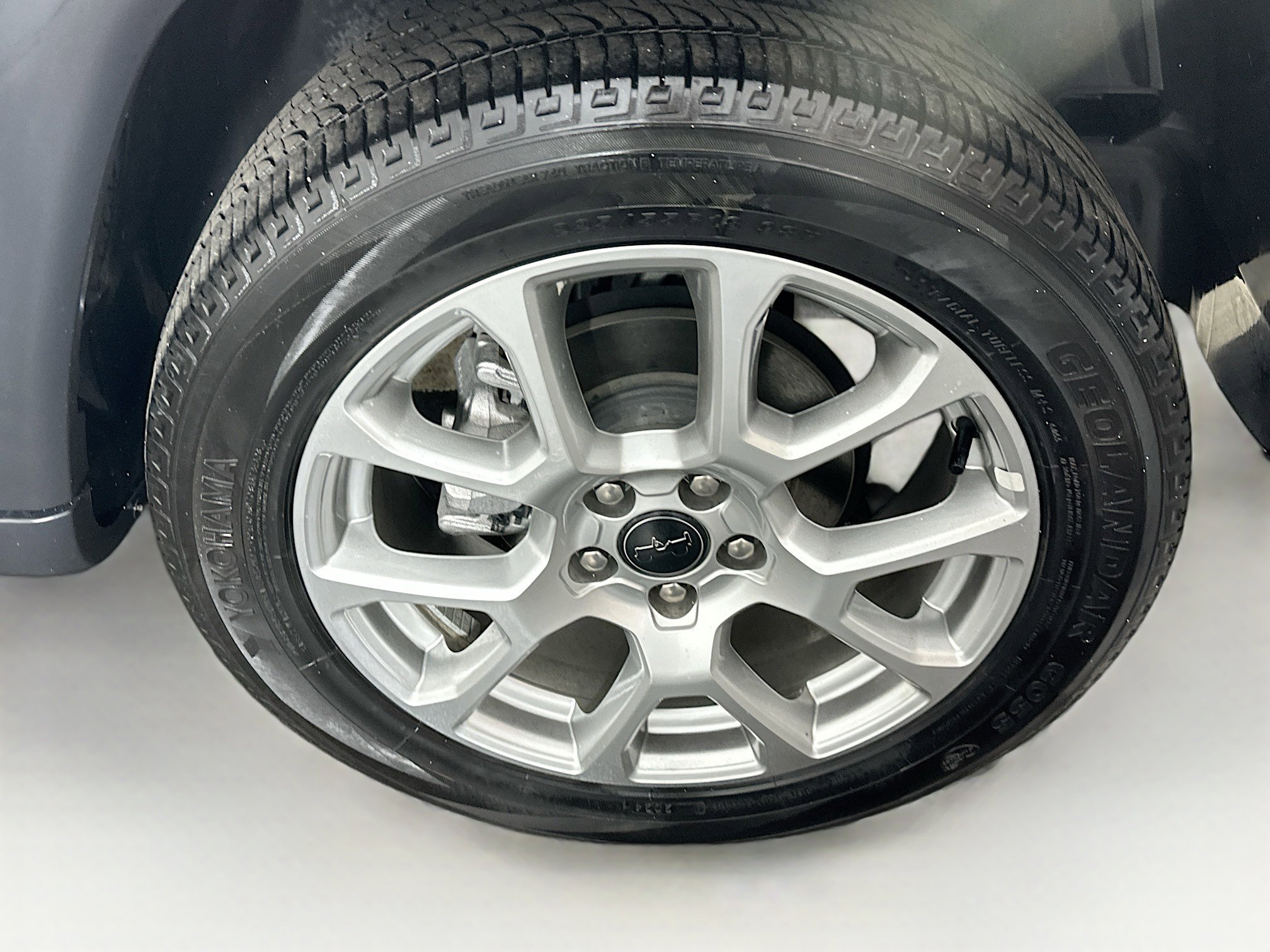 Used 2025 Jeep Compass Limited image 11