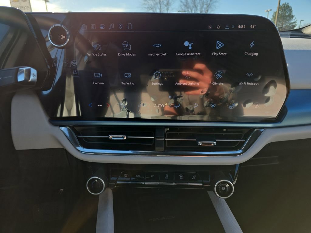 New 2026 Chevrolet Equinox EV LT AWD/4WD image 18