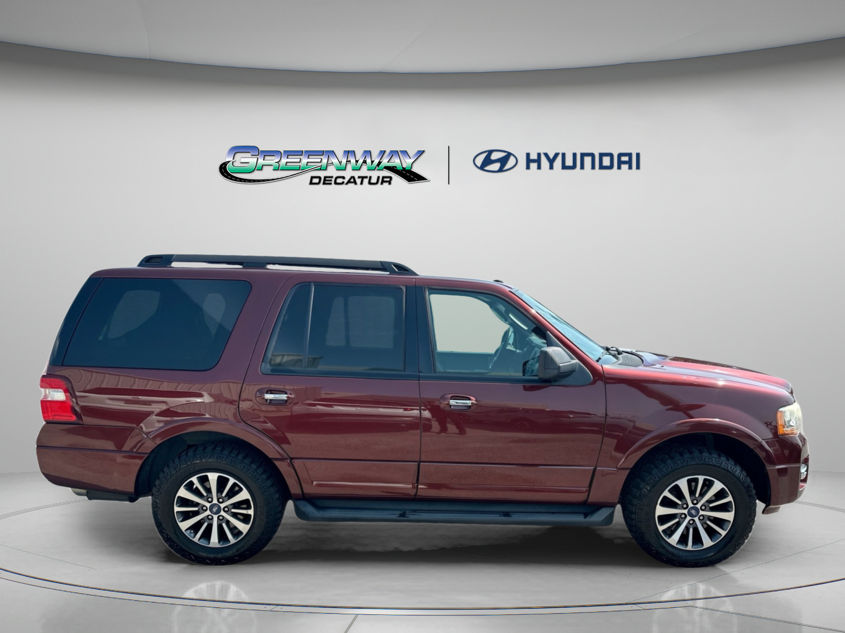 Used 2017 Ford Expedition XLT RWD image 9