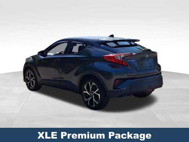 Used 2018 Toyota C-HR XLE FWD image 5