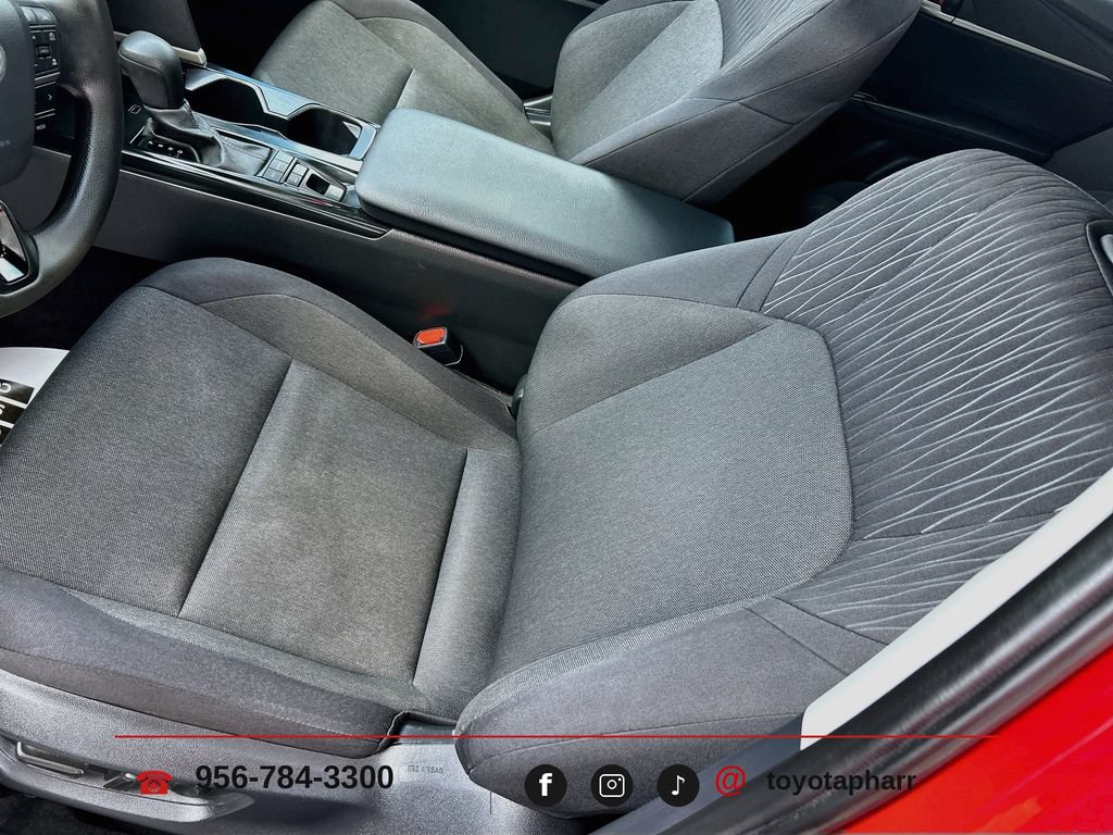 Used 2025 Toyota Camry LE w/ Convenience Package FWD image 21