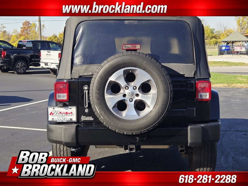 Used 2017 Jeep Wrangler Sahara w/ Connectivity Group image 5