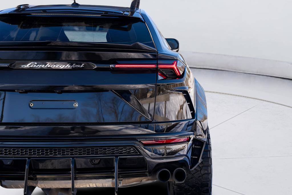 Used 2022 Lamborghini Urus AWD/4WD image 12